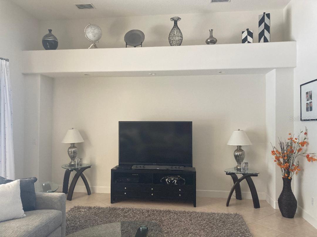 Image 11 of 20 For 2933 Seasons Boulevard