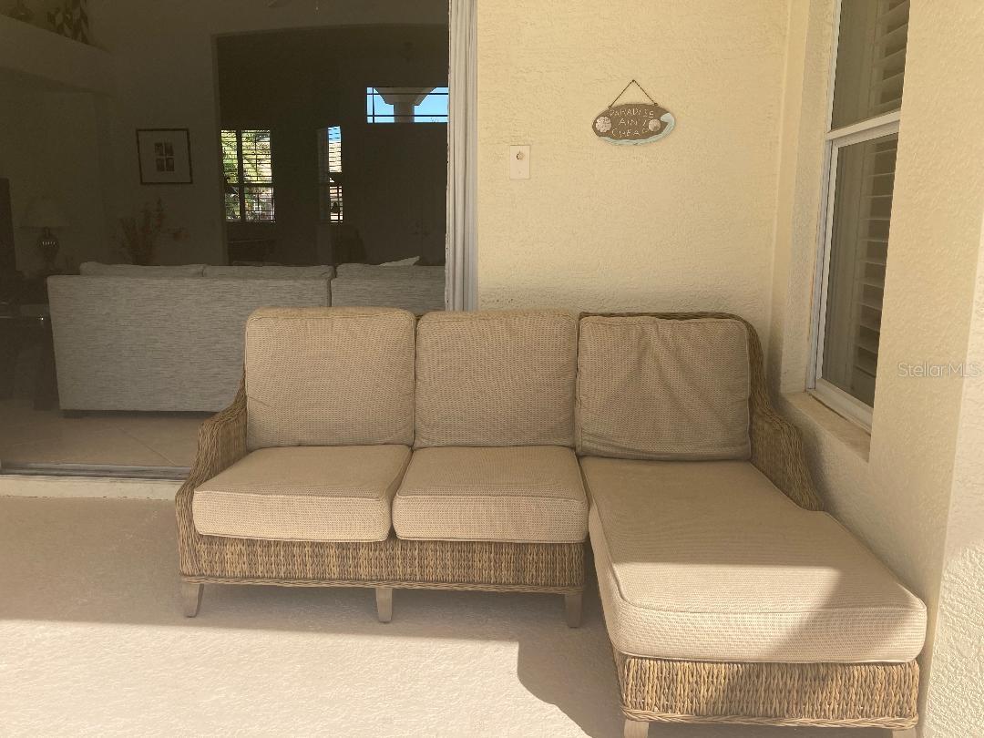 Image 18 of 20 For 2933 Seasons Boulevard