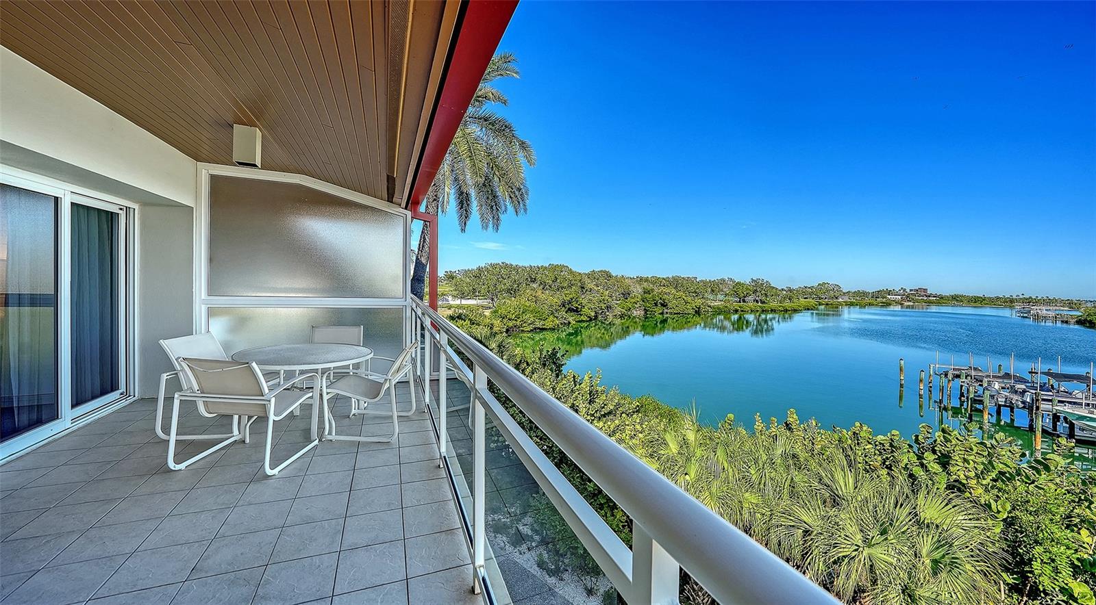 Image 10 of 30 For 225 Sands Point Road 7205