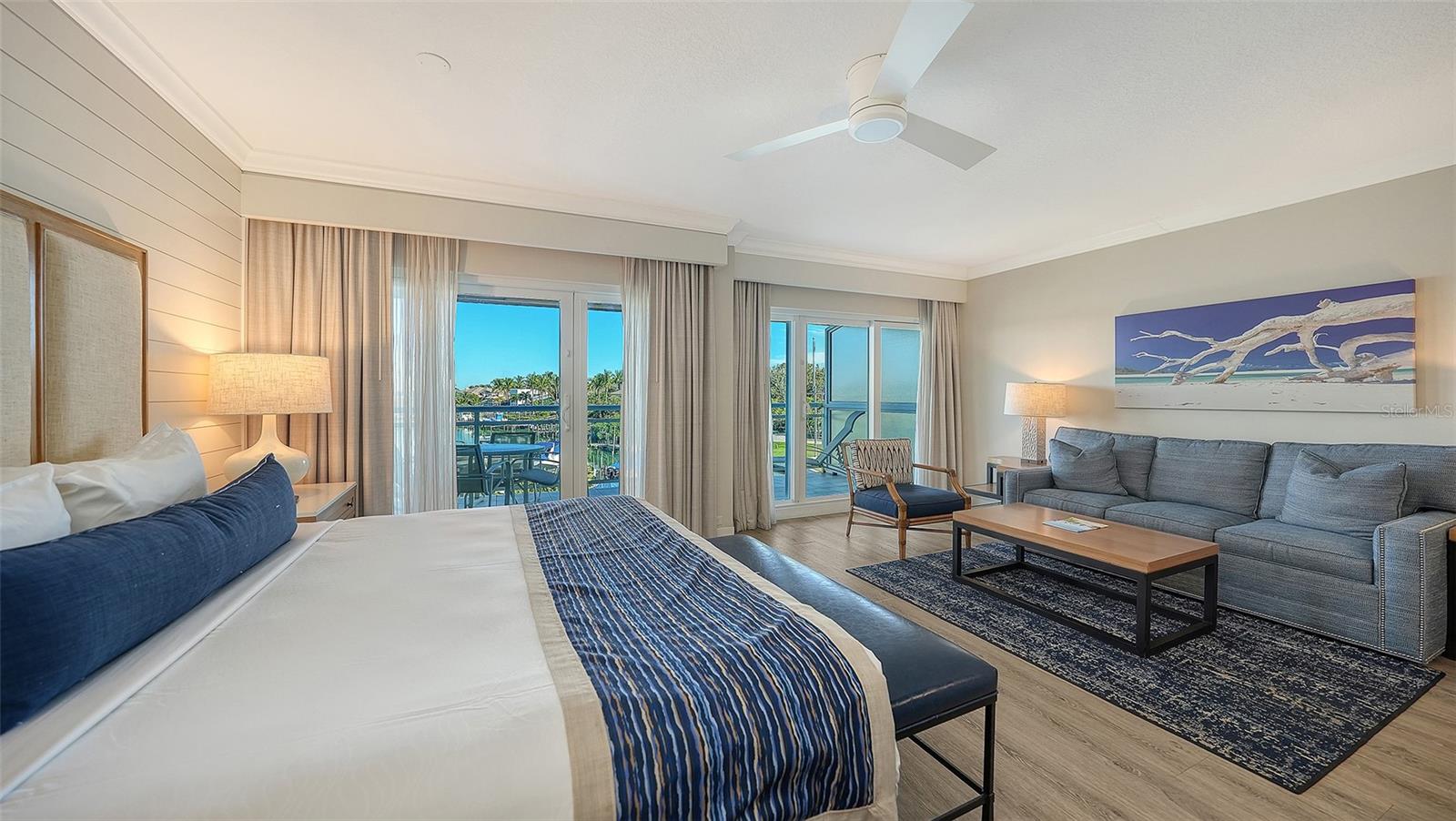 Image 7 of 30 For 225 Sands Point Road 7205