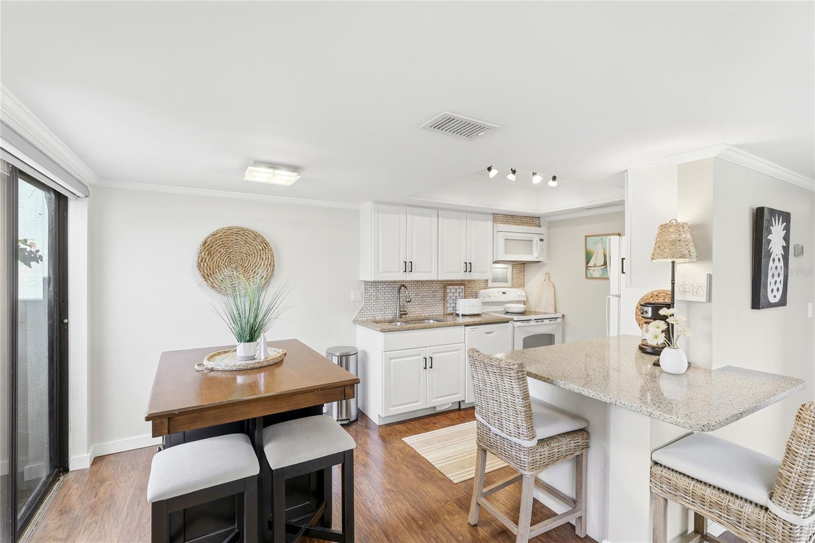 Image 13 of 35 For 6147 43rd Street W 3