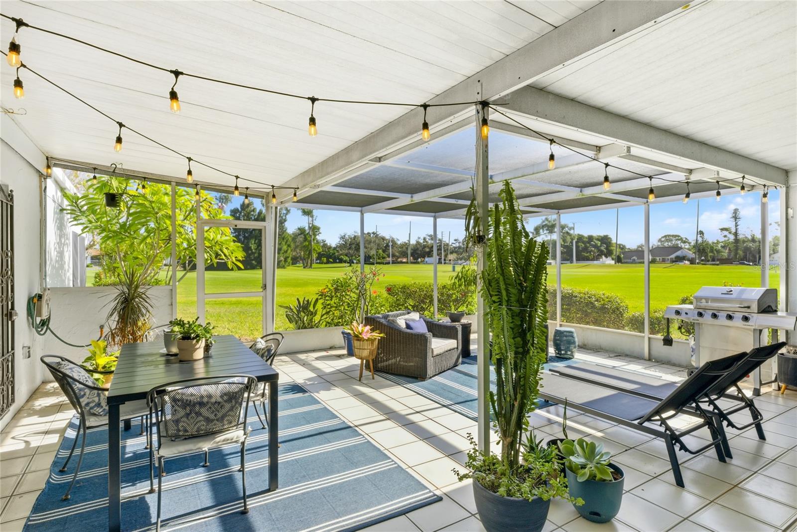 Image 23 of 35 For 6147 43rd Street W 3