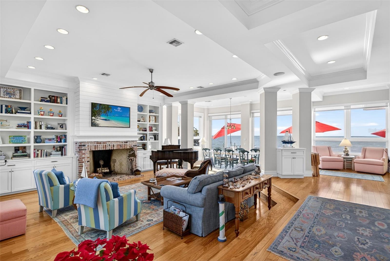 Image 15 of 90 For 7152 Point Of Rocks Circle