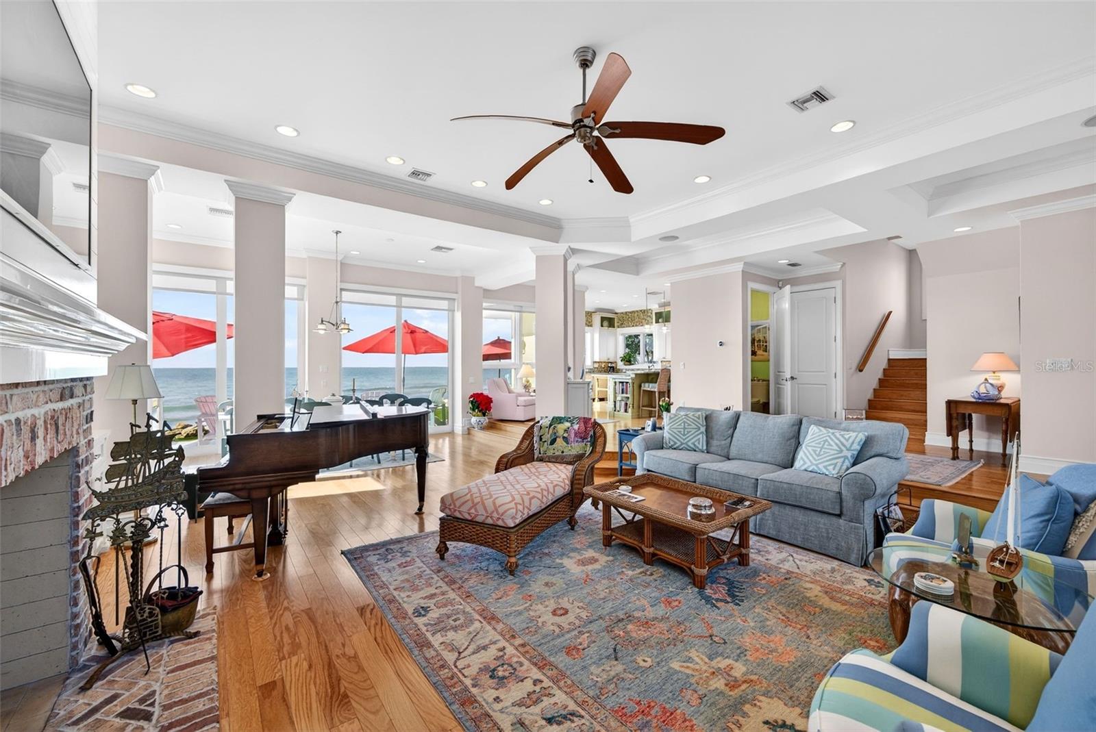 Image 17 of 90 For 7152 Point Of Rocks Circle