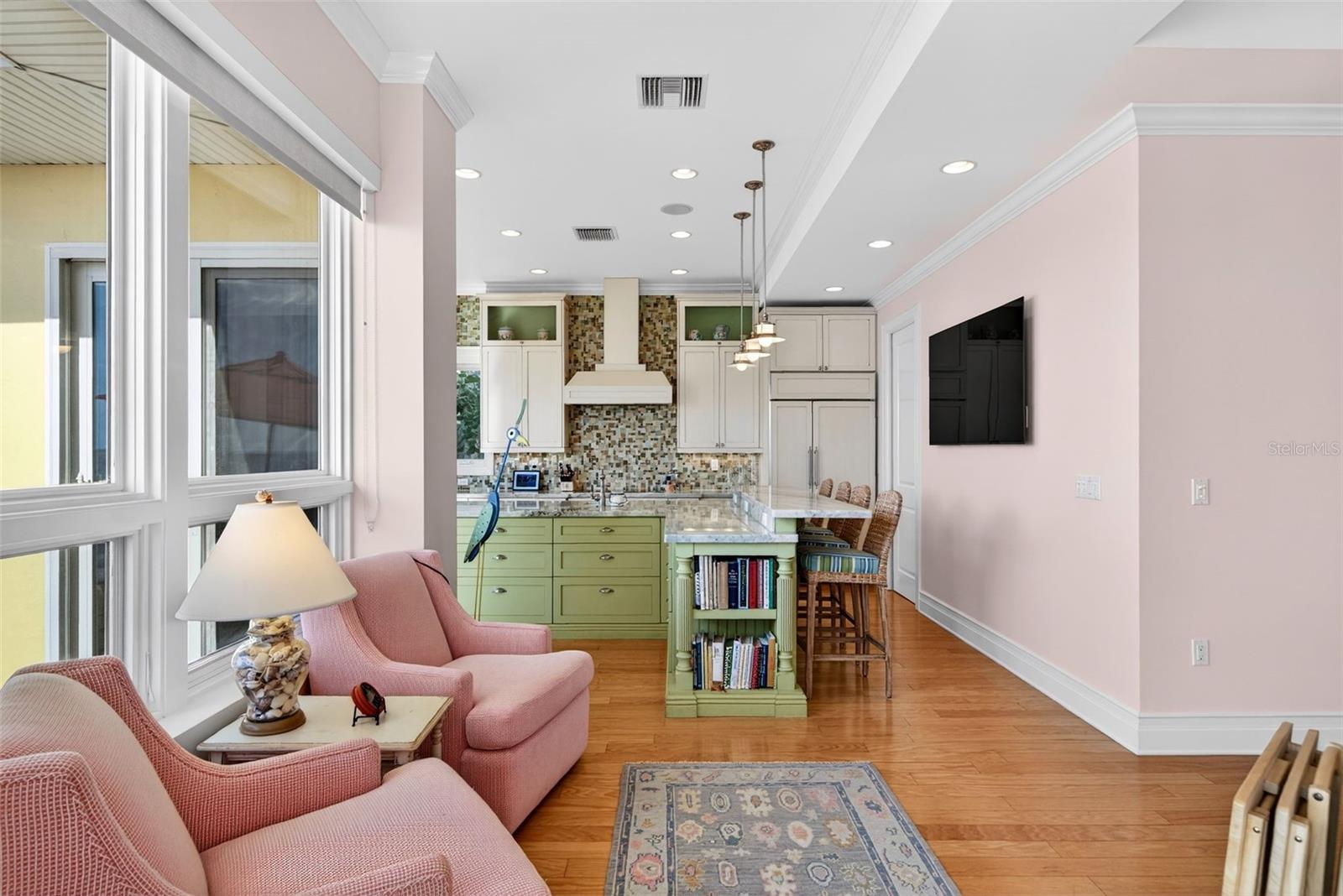 Image 23 of 90 For 7152 Point Of Rocks Circle