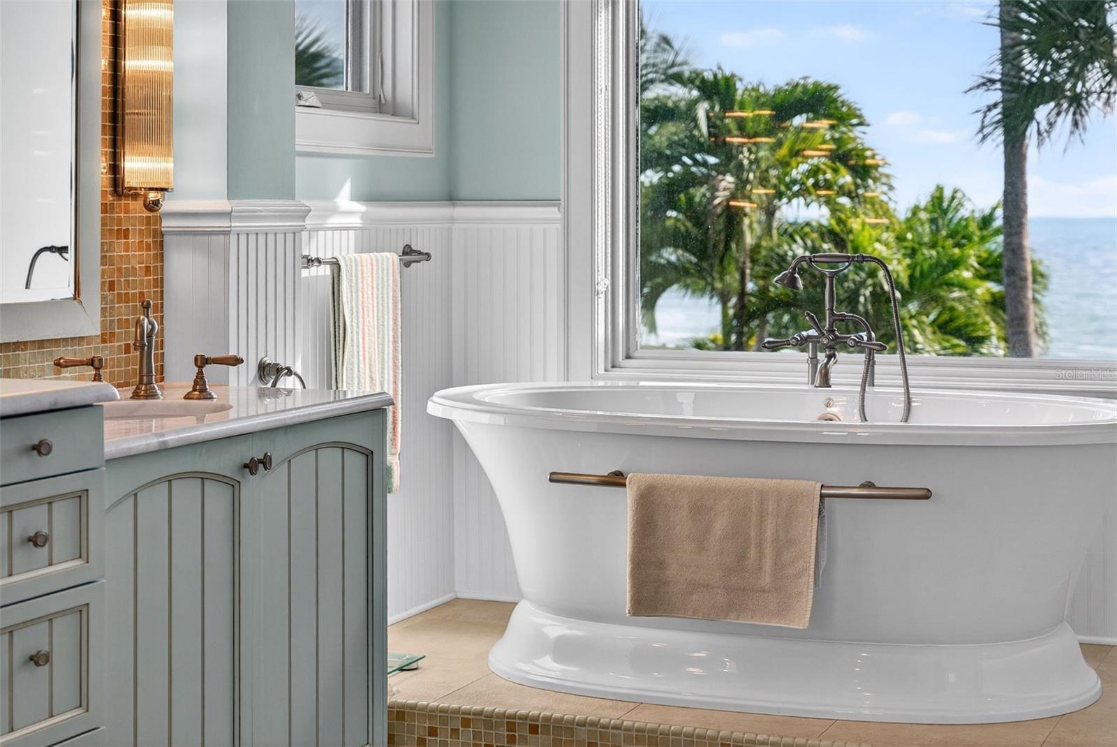 Image 47 of 90 For 7152 Point Of Rocks Circle