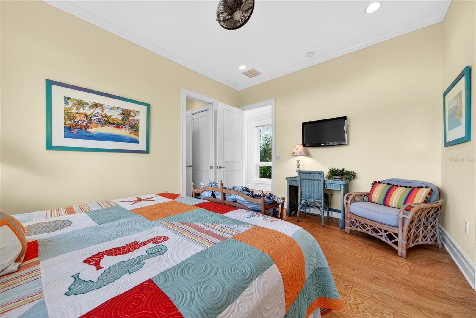 Image 57 of 90 For 7152 Point Of Rocks Circle