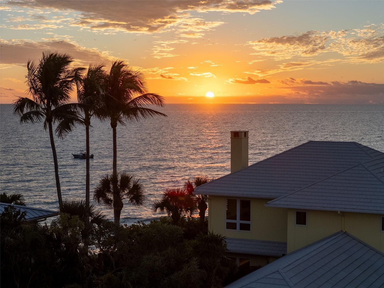 Image 7 of 90 For 7152 Point Of Rocks Circle