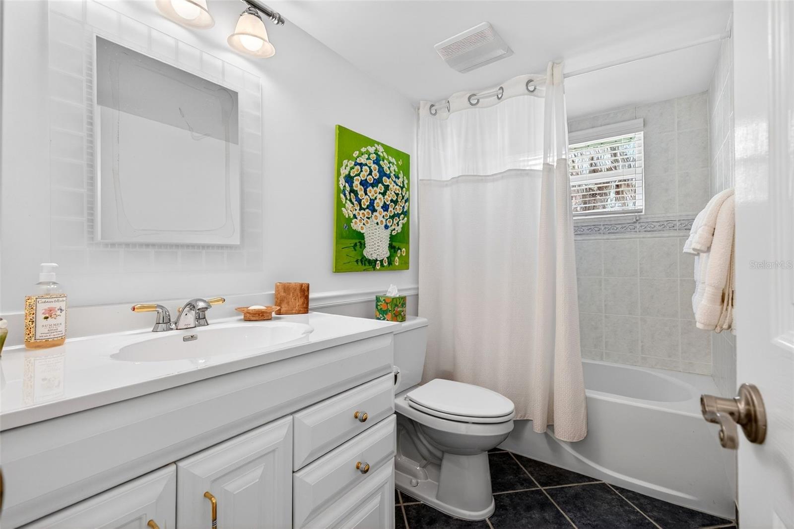 Image 87 of 90 For 7152 Point Of Rocks Circle