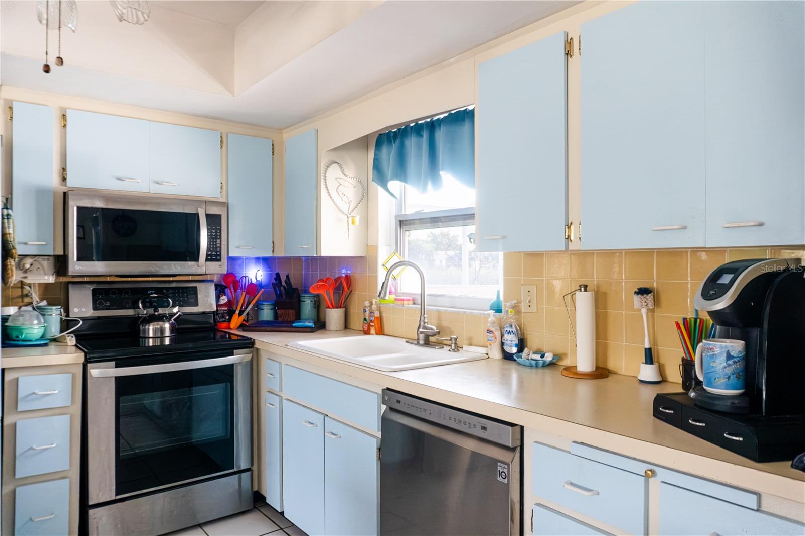 Image 7 of 56 For 3614 22nd Avenue W