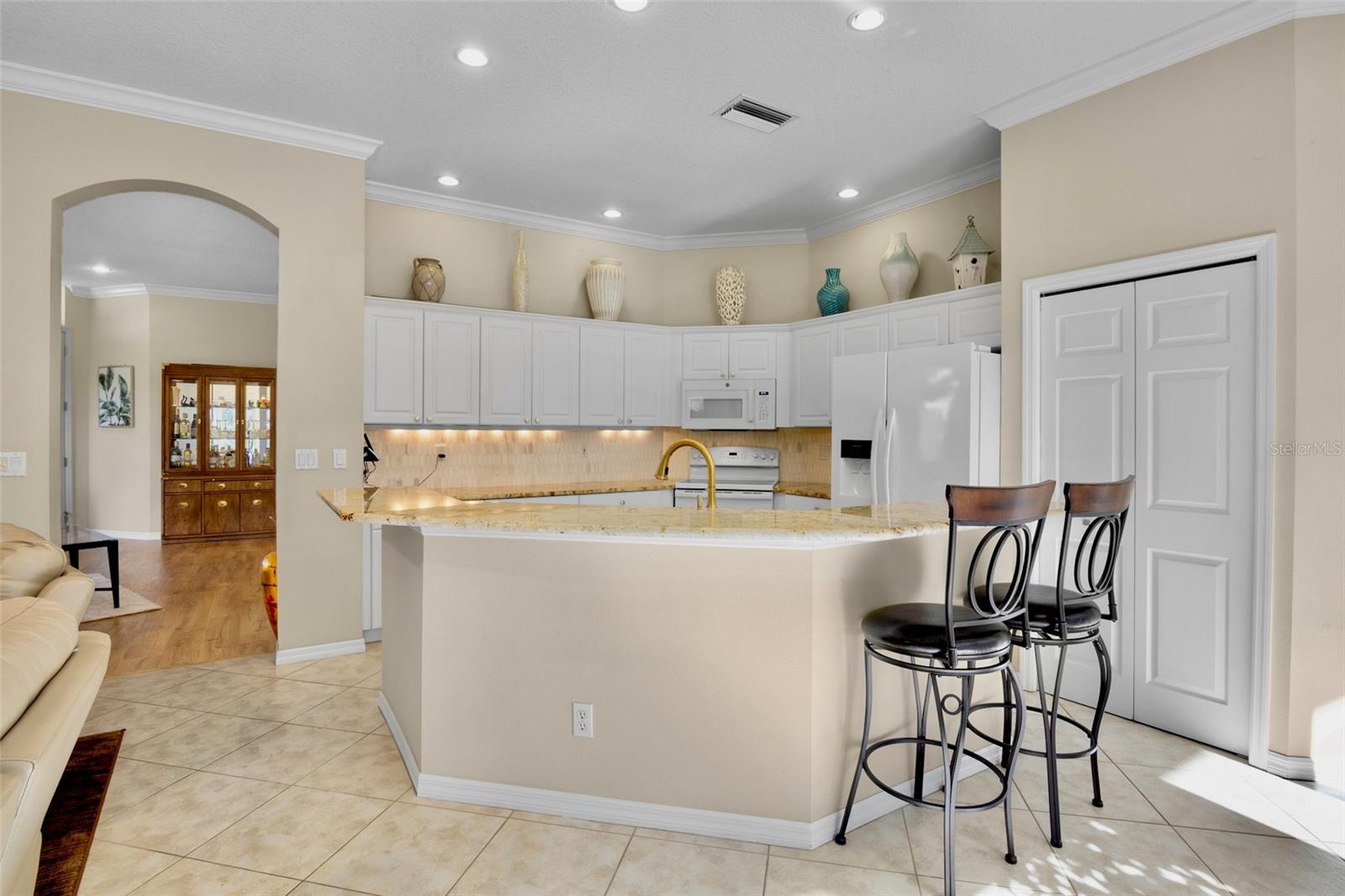 Image 14 of 42 For 5014 Hanging Moss Lane