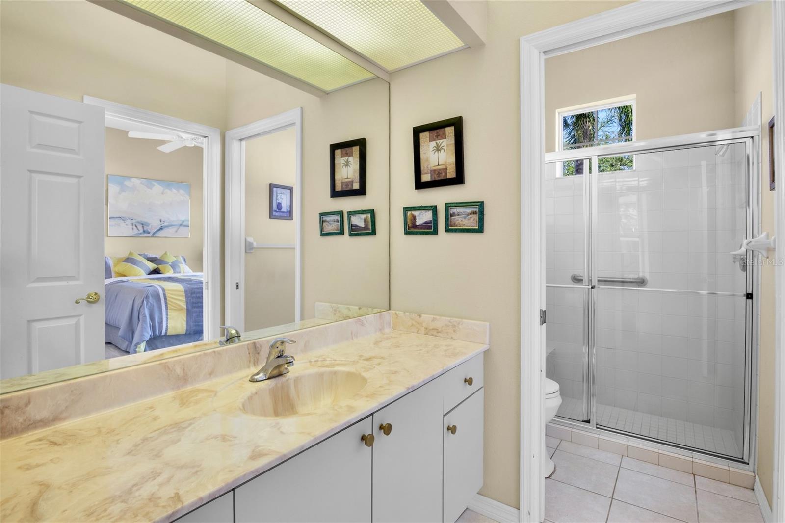 Image 28 of 42 For 5014 Hanging Moss Lane