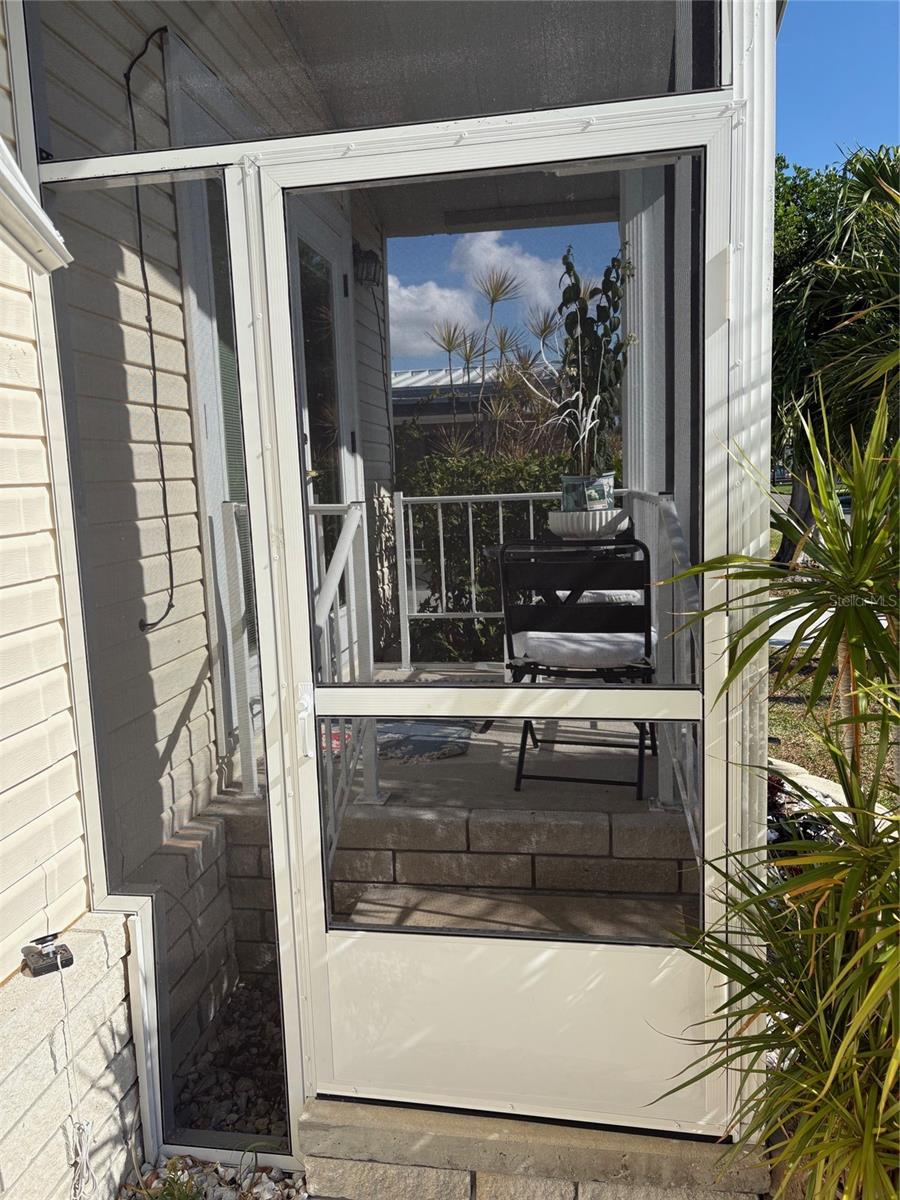 Image 3 of 20 For 3002 12th Street W