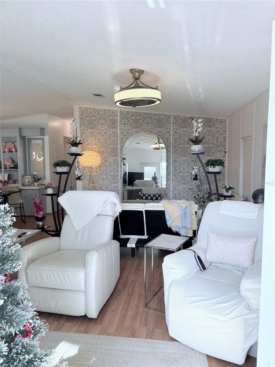 Image 5 of 20 For 3002 12th Street W