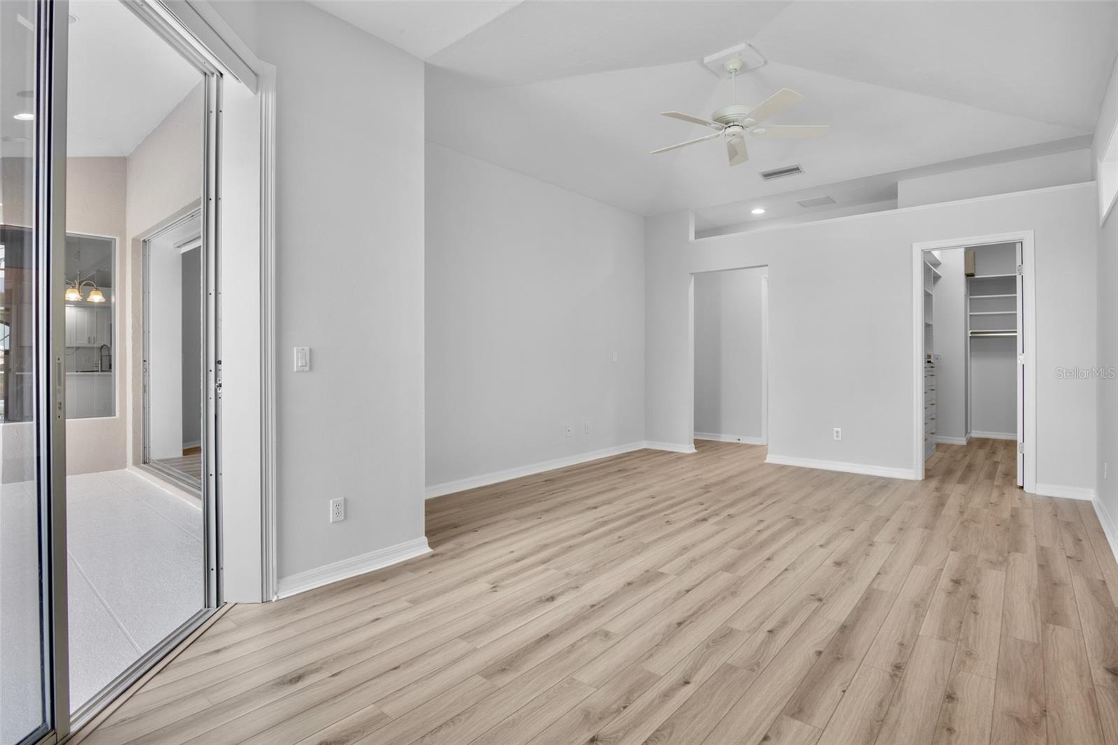 Image 23 of 49 For 4845 Hanging Moss Lane