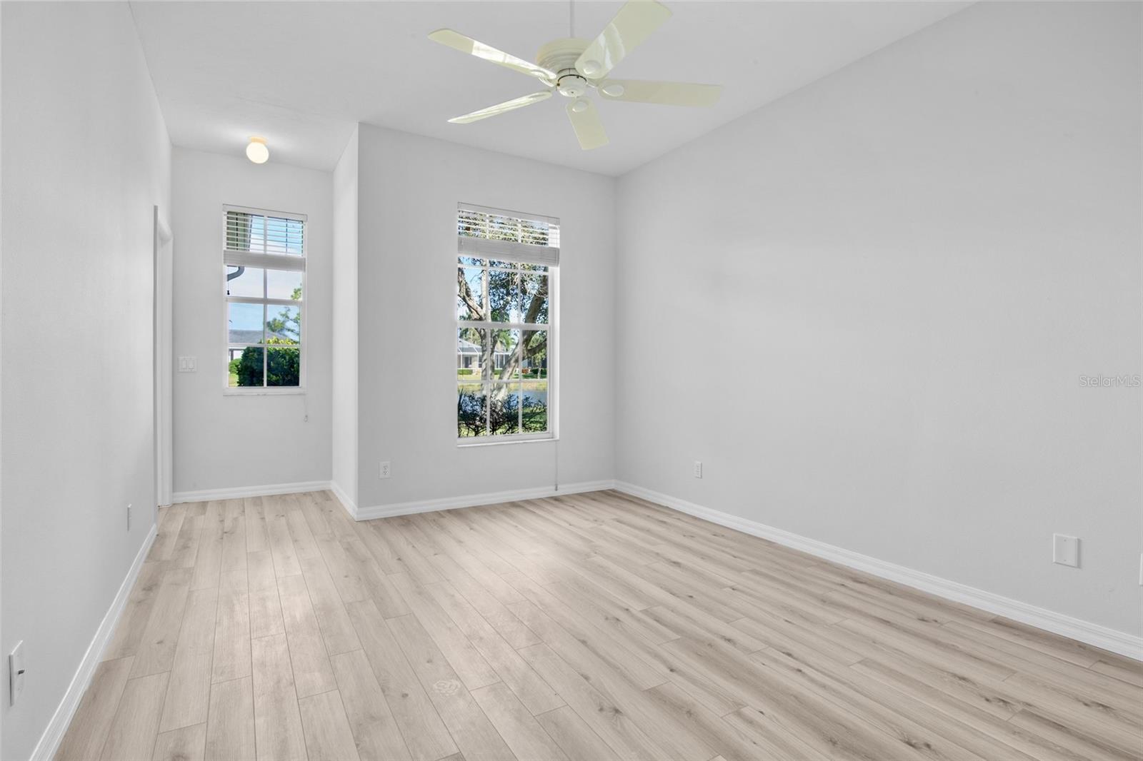 Image 35 of 49 For 4845 Hanging Moss Lane