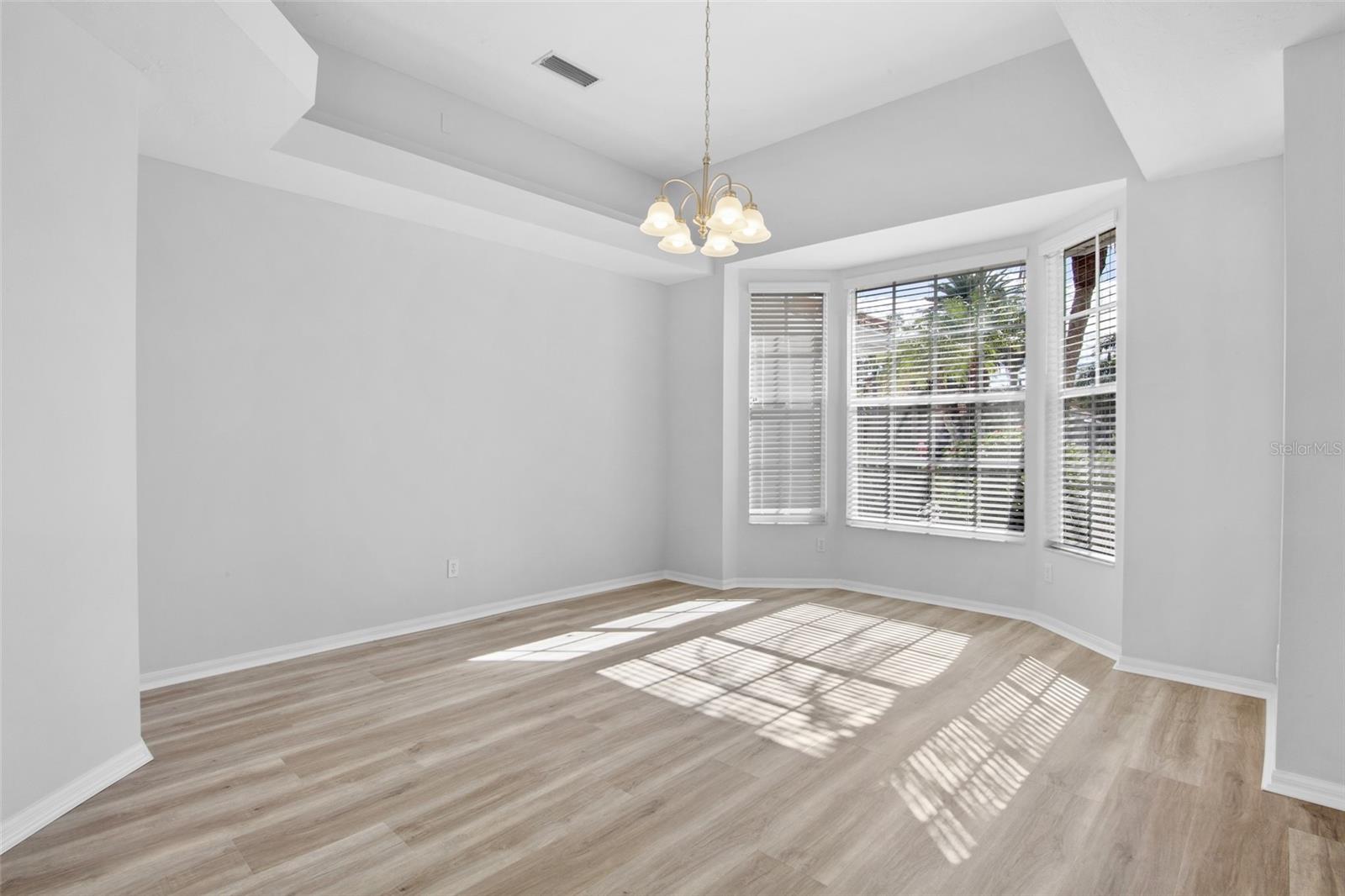 Image 7 of 49 For 4845 Hanging Moss Lane