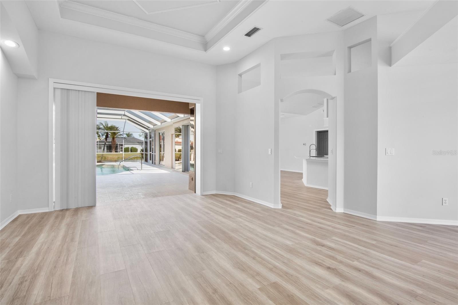 Image 9 of 49 For 4845 Hanging Moss Lane