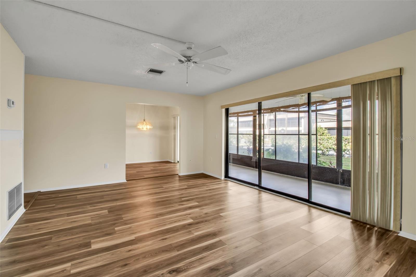 Image 19 of 95 For 1728 Lakeside Drive 1720-b