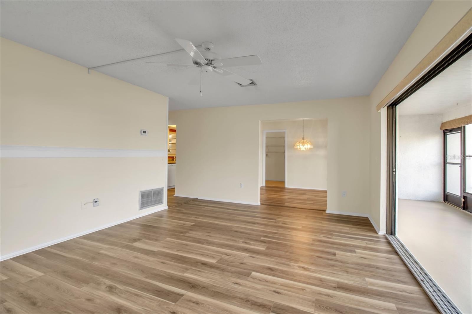 Image 21 of 95 For 1728 Lakeside Drive 1720-b