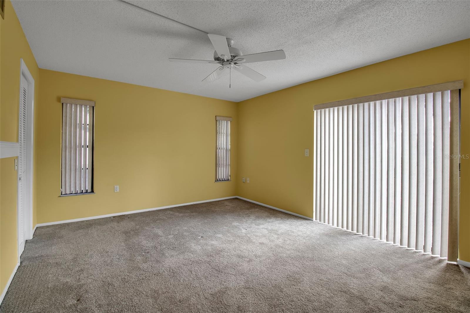 Image 25 of 95 For 1728 Lakeside Drive 1720-b