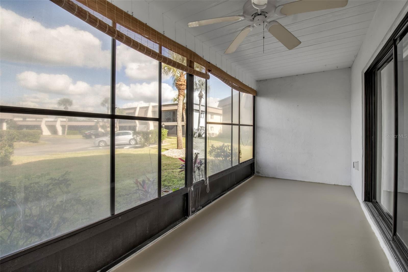 Image 43 of 95 For 1728 Lakeside Drive 1720-b