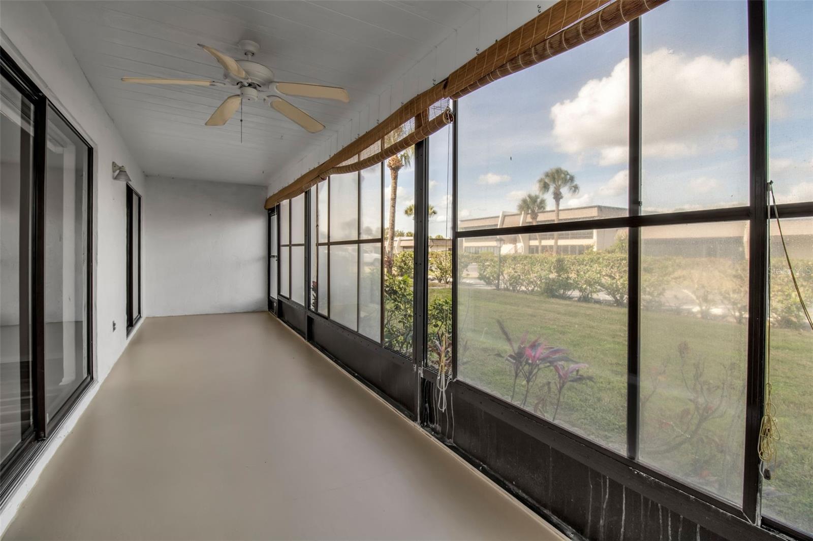 Image 44 of 95 For 1728 Lakeside Drive 1720-b