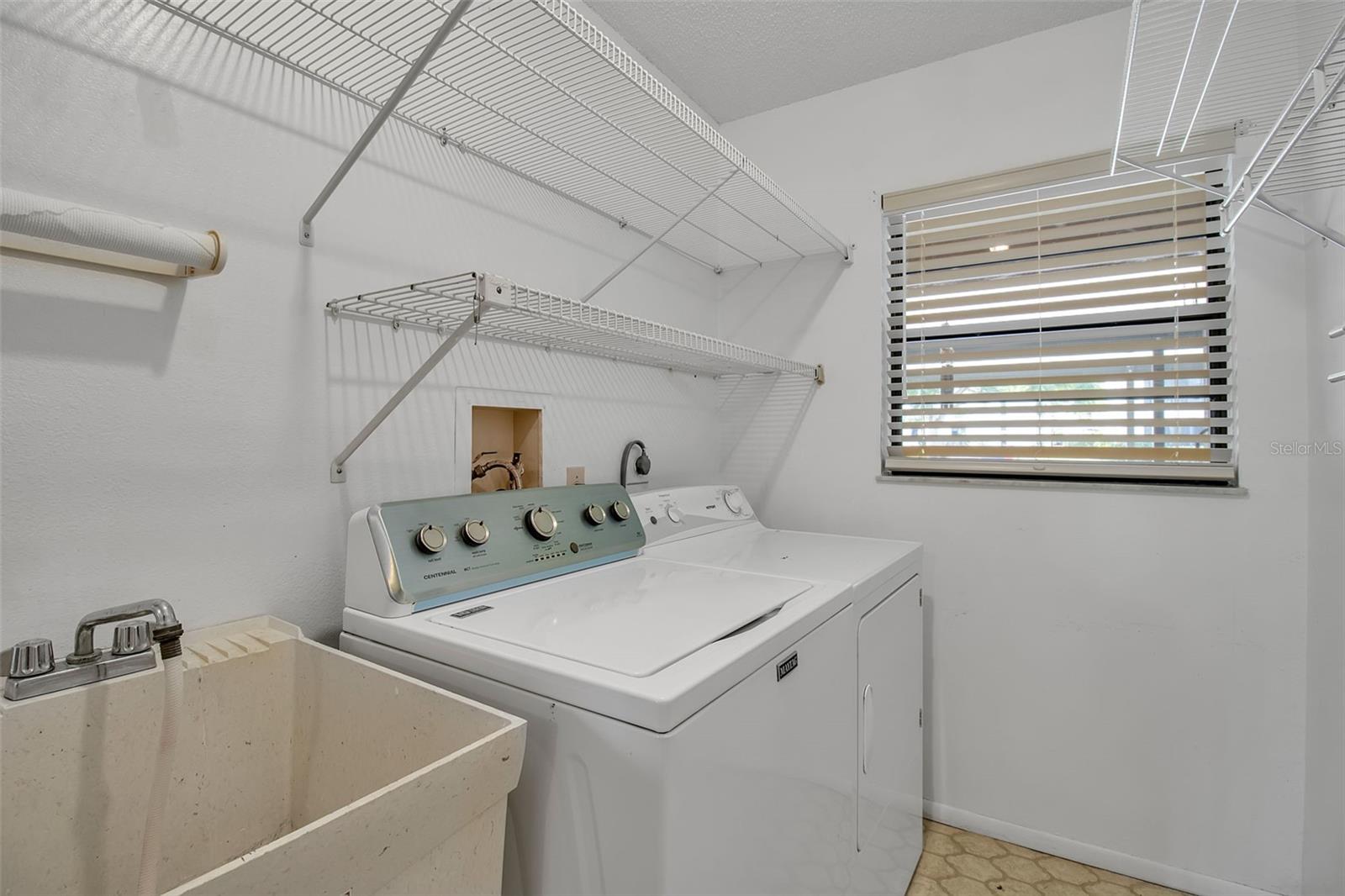 Image 46 of 95 For 1728 Lakeside Drive 1720-b