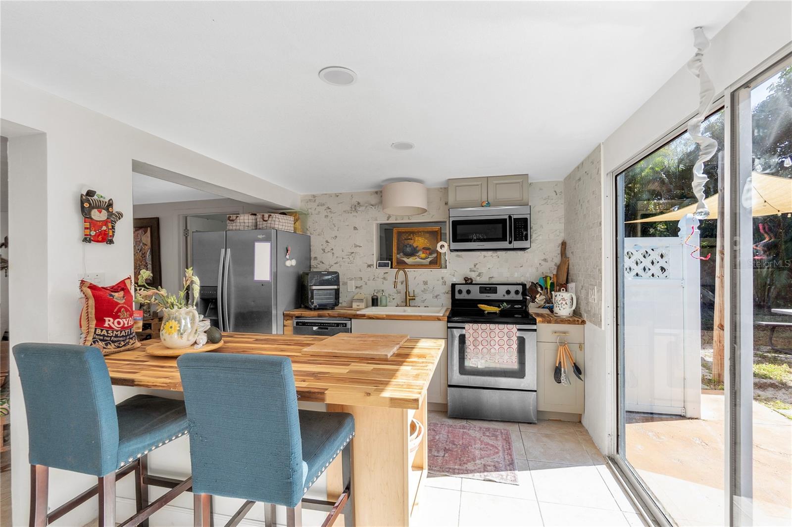 Image 12 of 38 For 2332 Pinehurst Street