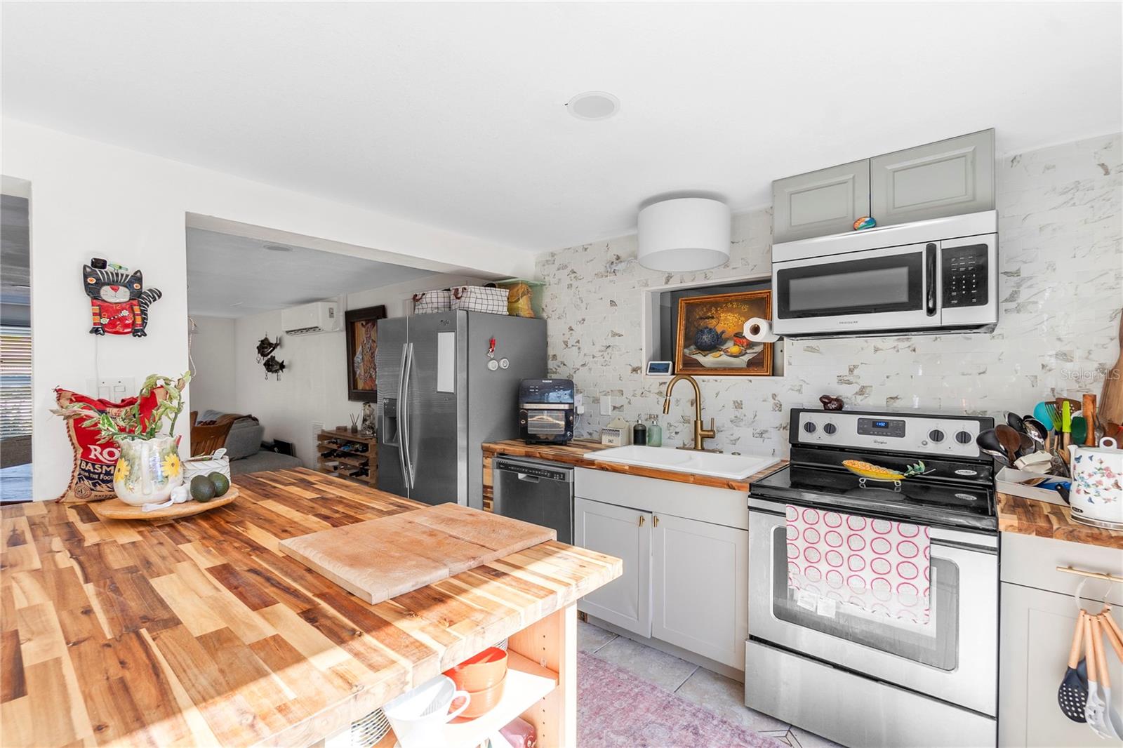 Image 14 of 38 For 2332 Pinehurst Street