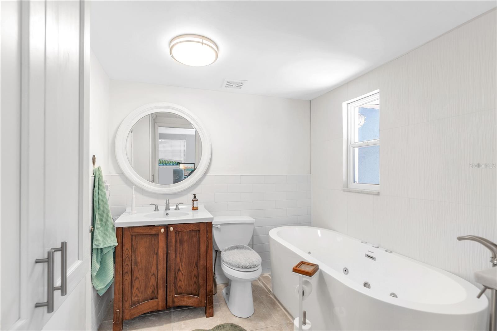 Image 31 of 38 For 2332 Pinehurst Street