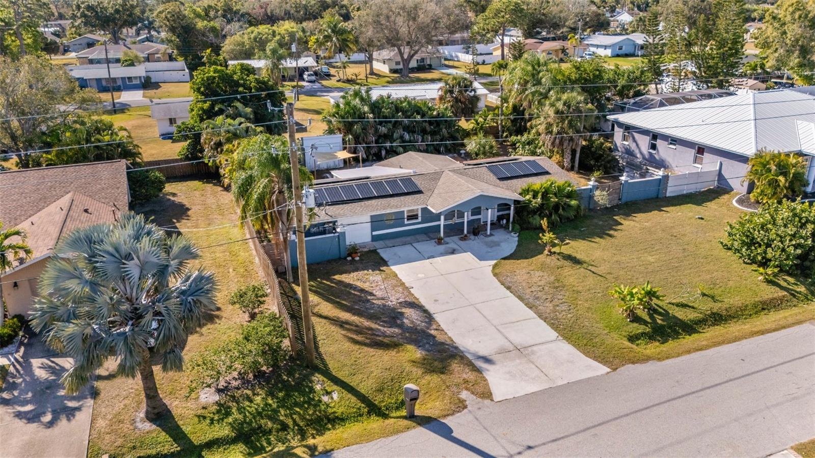 Image 32 of 38 For 2332 Pinehurst Street