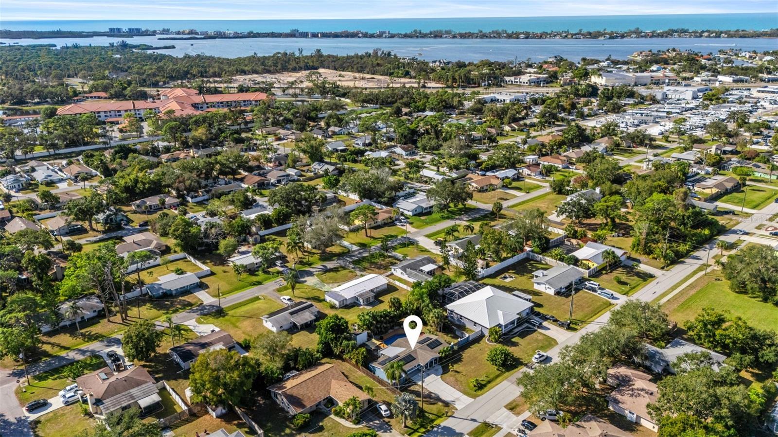 Image 34 of 38 For 2332 Pinehurst Street