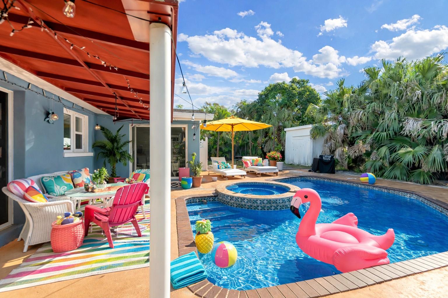 Image 7 of 38 For 2332 Pinehurst Street