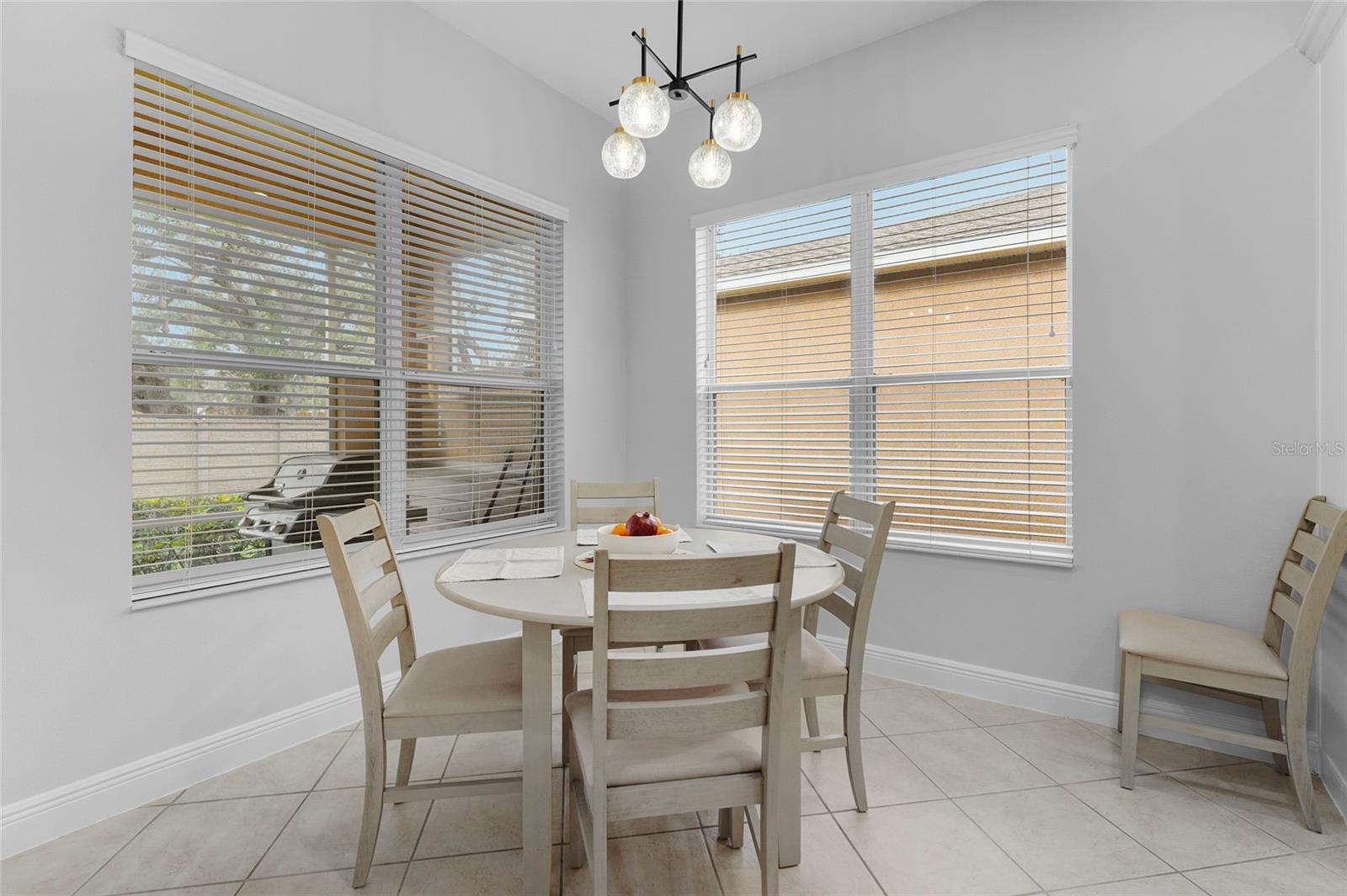 Image 10 of 84 For 3628 Summerwind Circle