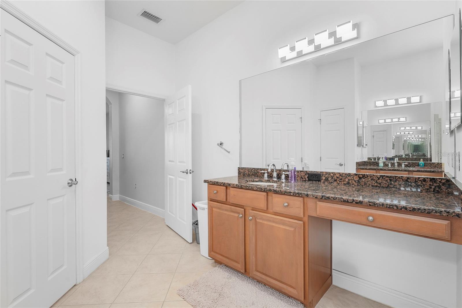 Image 22 of 84 For 3628 Summerwind Circle