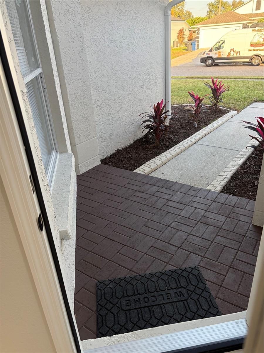 Image 11 of 77 For 6928 43rd Court E