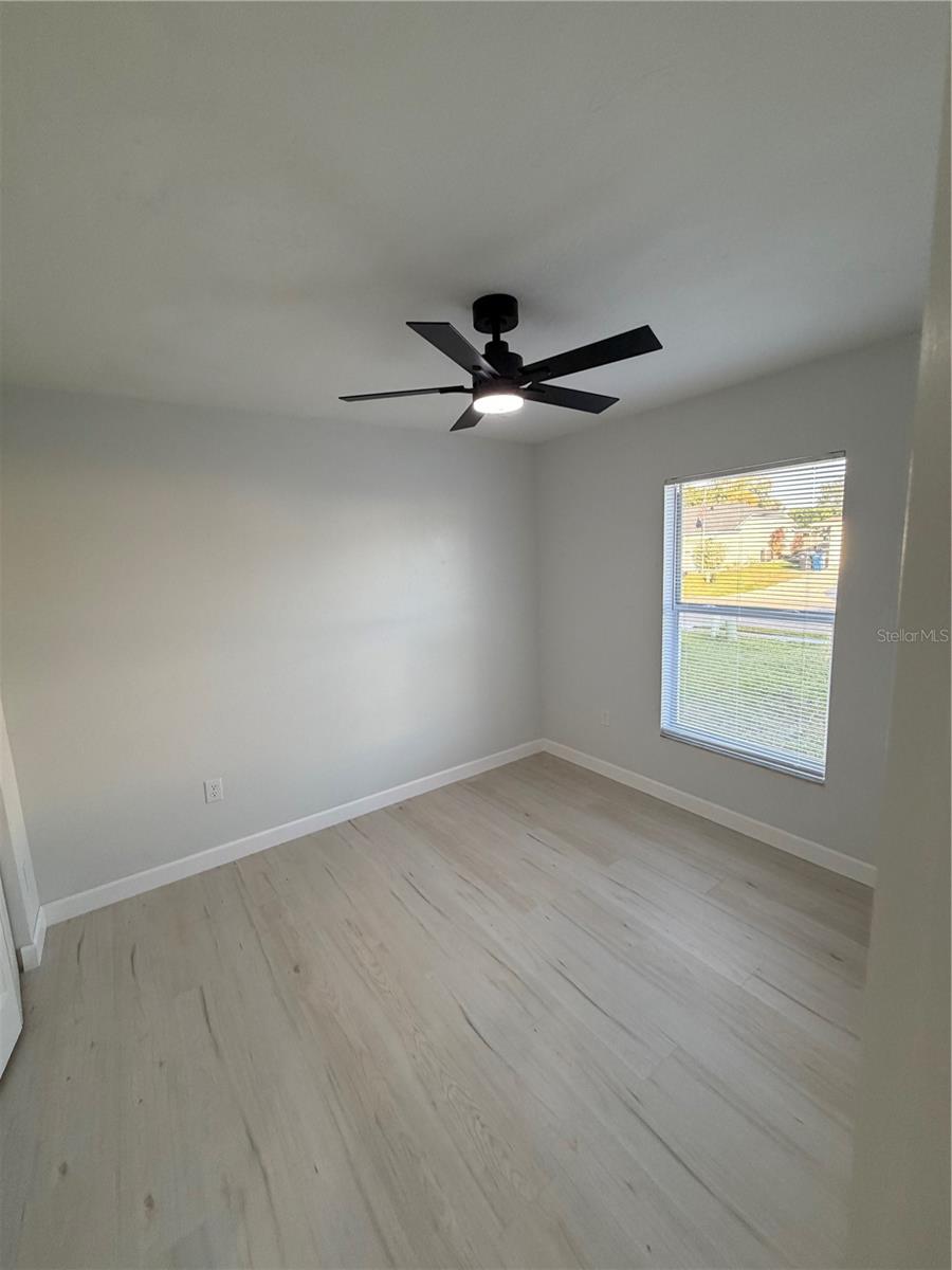 Image 38 of 77 For 6928 43rd Court E