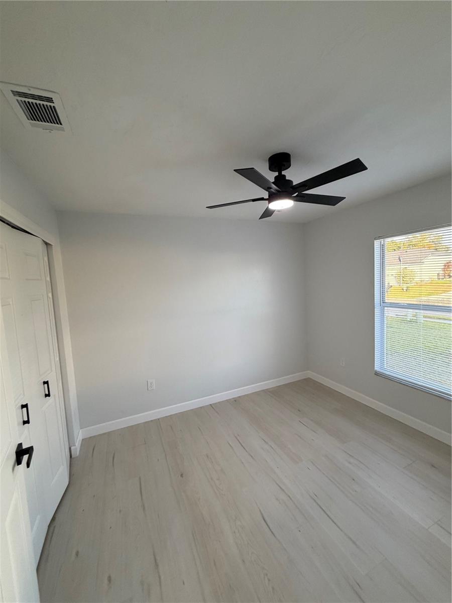 Image 39 of 77 For 6928 43rd Court E