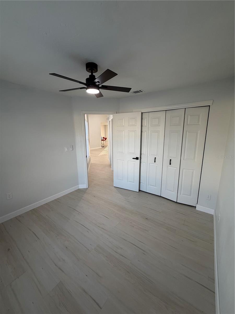 Image 41 of 77 For 6928 43rd Court E