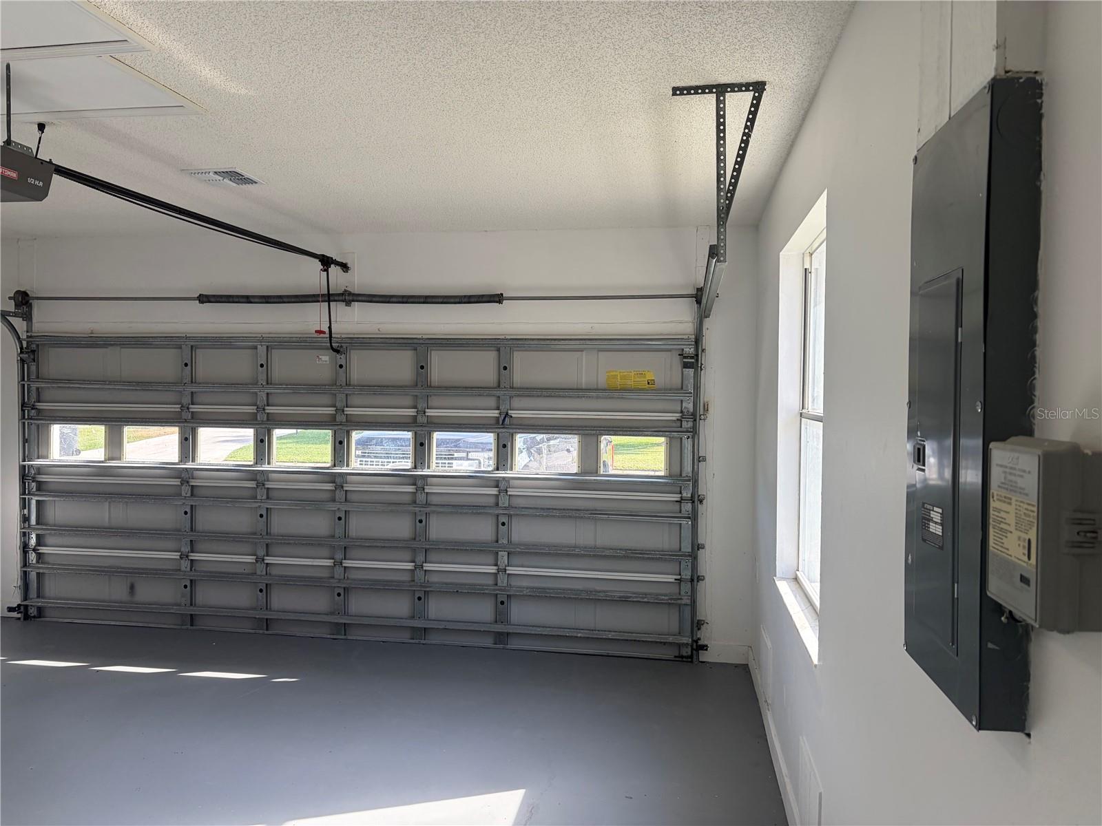 Image 71 of 77 For 6928 43rd Court E