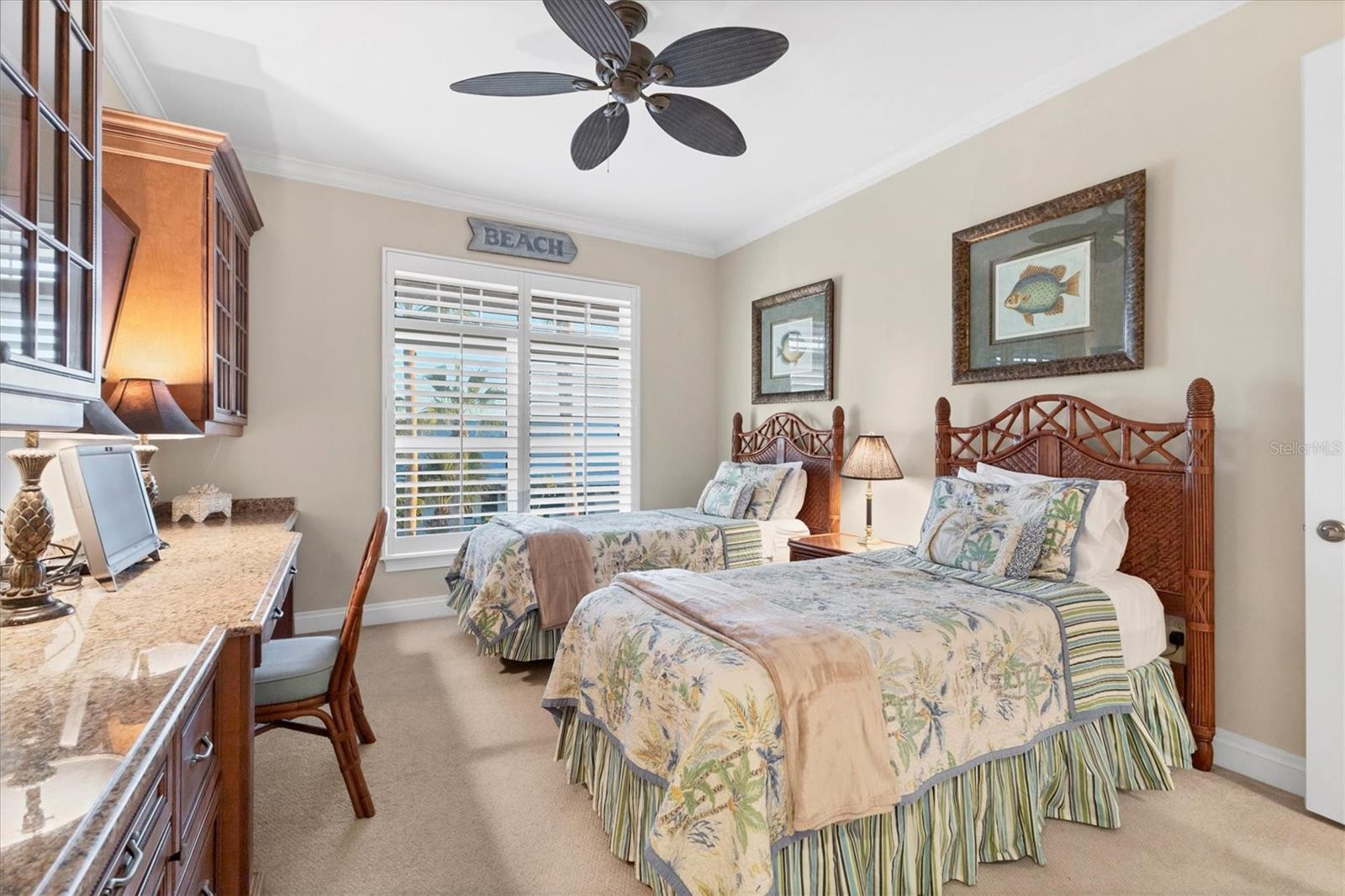 Image 31 of 49 For 6424 Gulf Drive 7