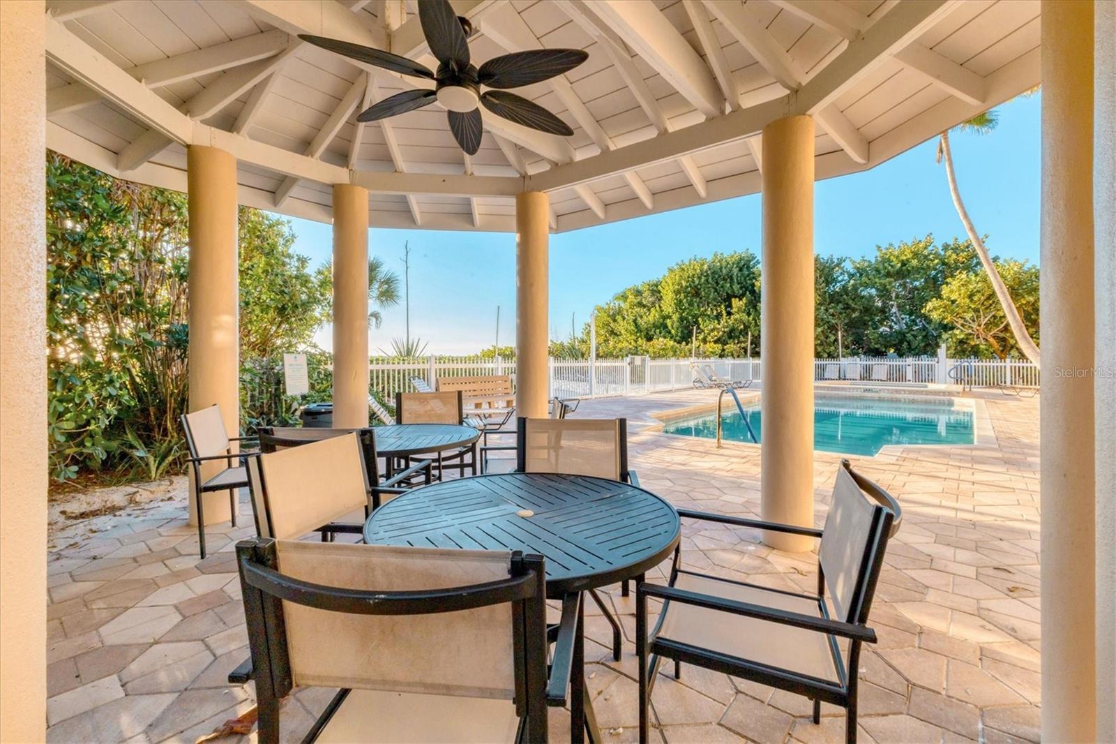 Image 34 of 49 For 6424 Gulf Drive 7