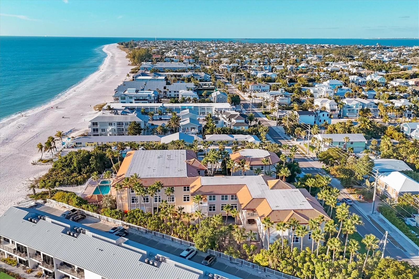 Image 41 of 49 For 6424 Gulf Drive 7