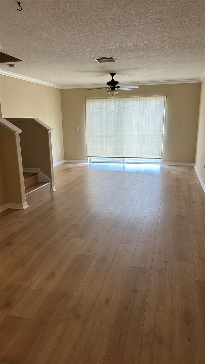 Image 5 of 13 For 6918 Hawthorne Trace Lane