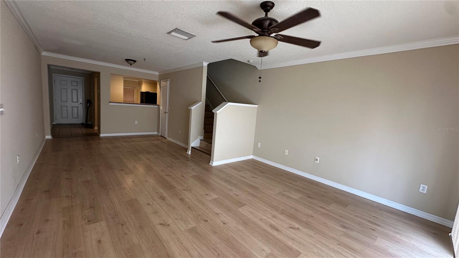 Image 6 of 13 For 6918 Hawthorne Trace Lane