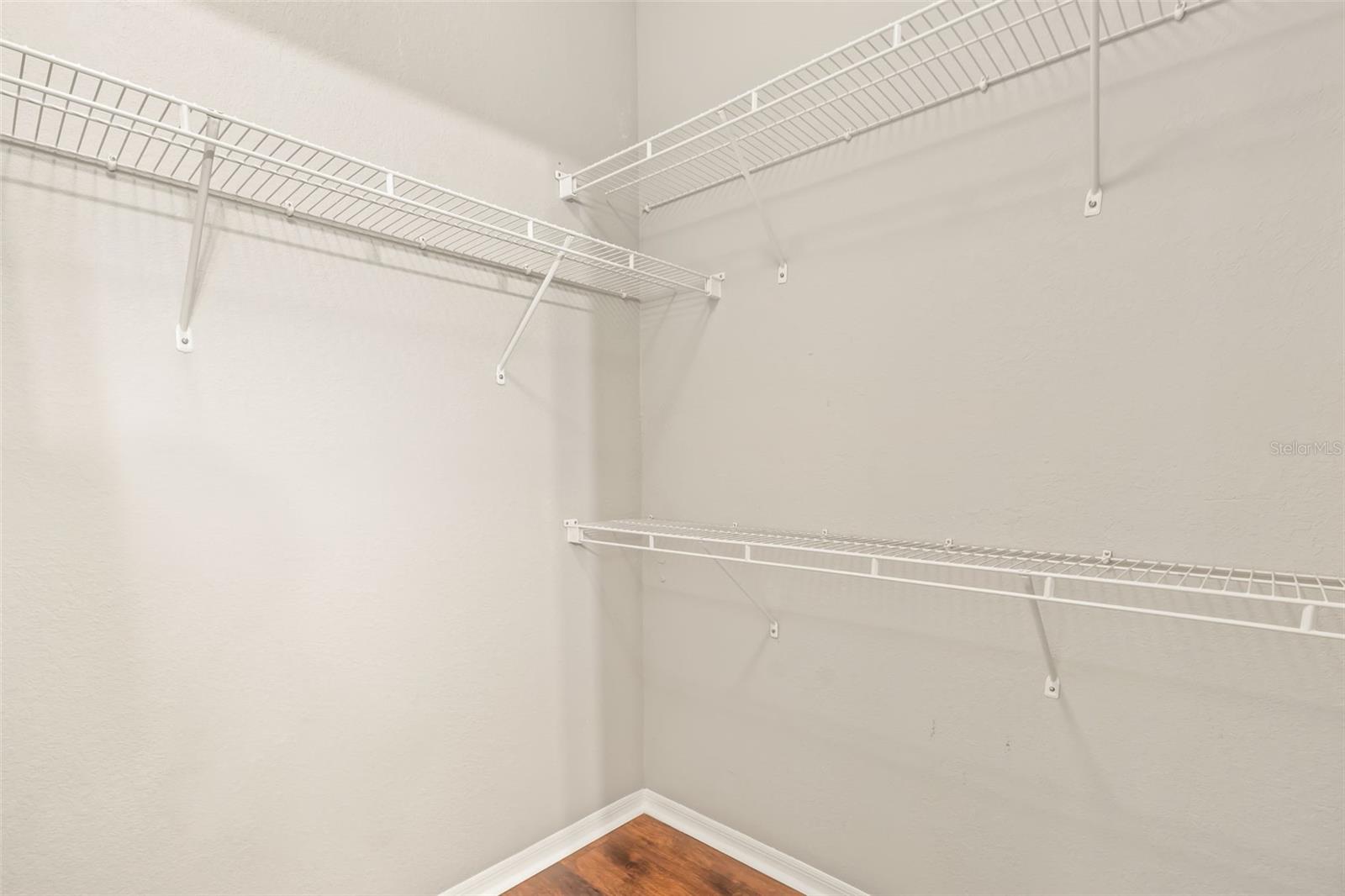 Image 21 of 65 For 5501 Rosehill Road 103