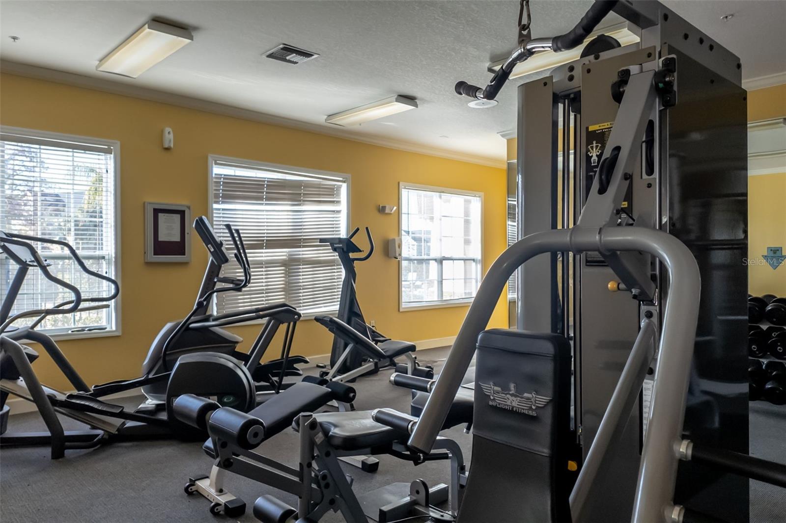 Image 35 of 65 For 5501 Rosehill Road 103