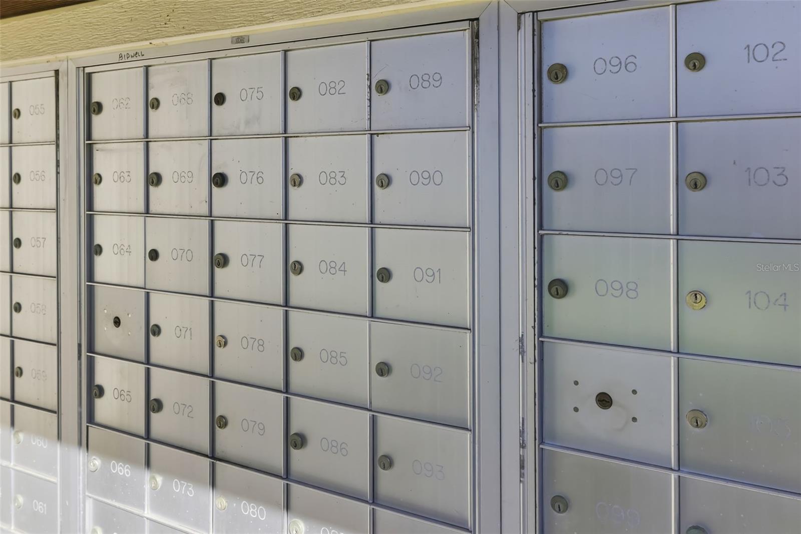 Image 41 of 65 For 5501 Rosehill Road 103