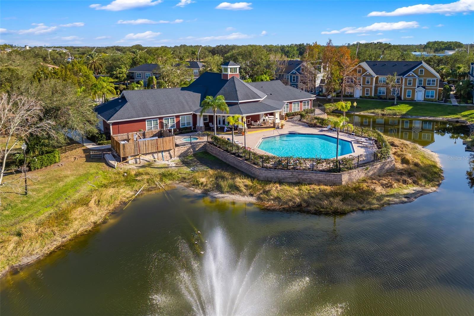 Image 44 of 65 For 5501 Rosehill Road 103